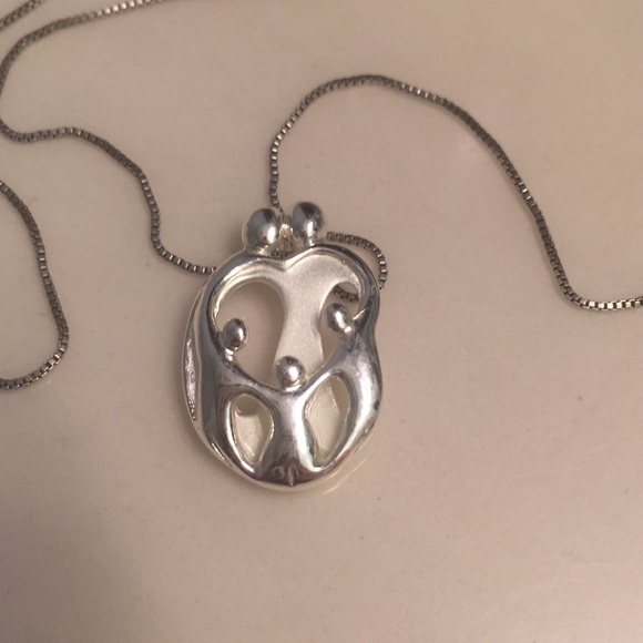 Sterling silver family necklace - Picture 2 of 4